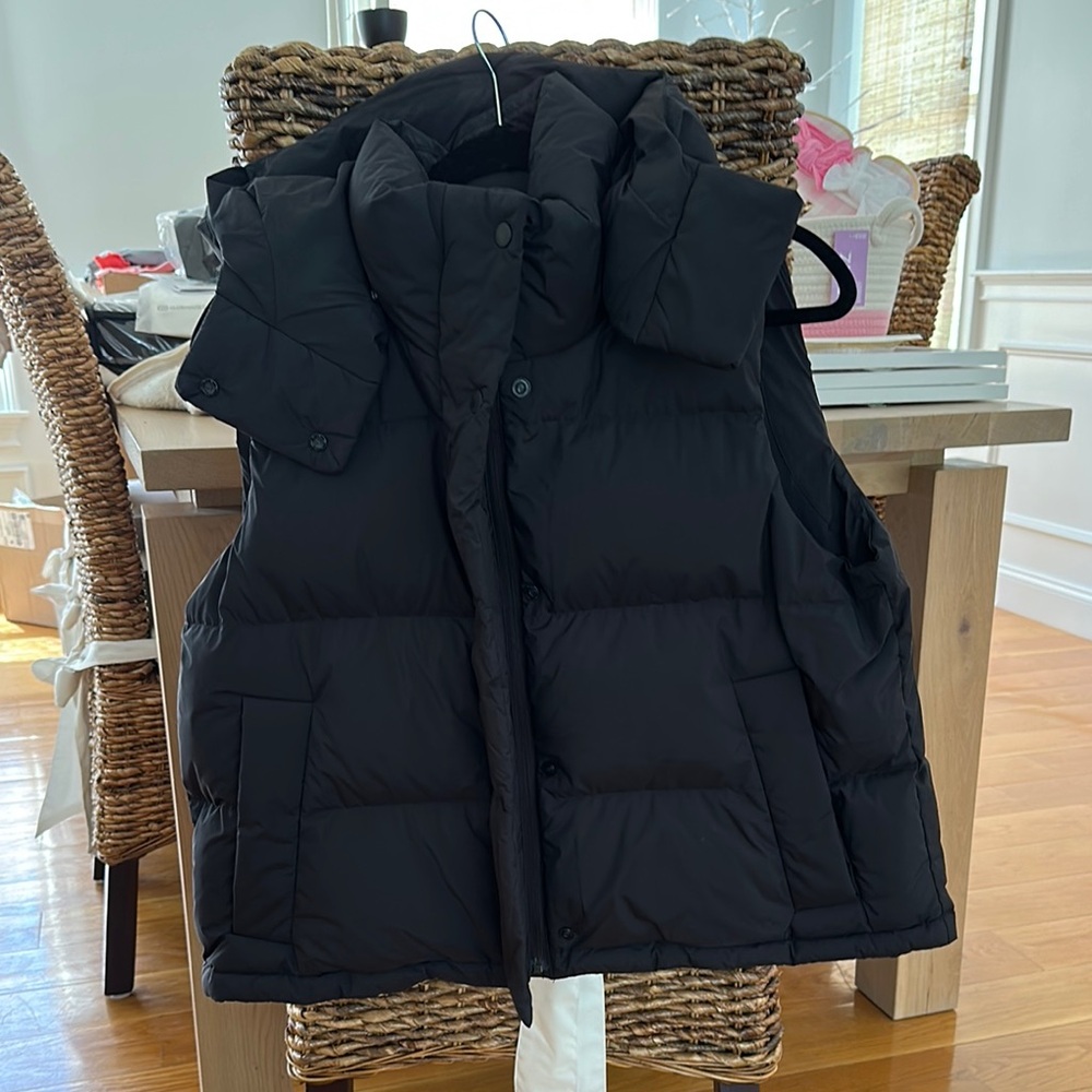lululemon athletica Black Puffer Vest